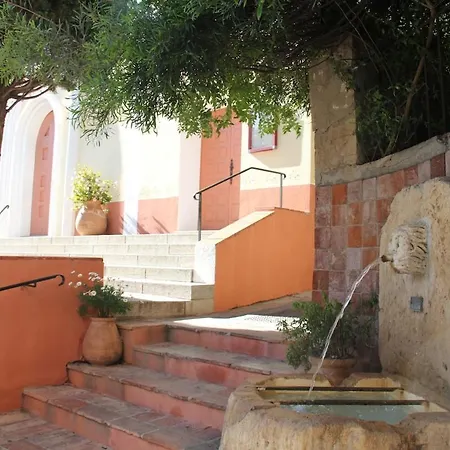 Seduisant T3 Avec Jardin 10 Proche * Le Lavandou